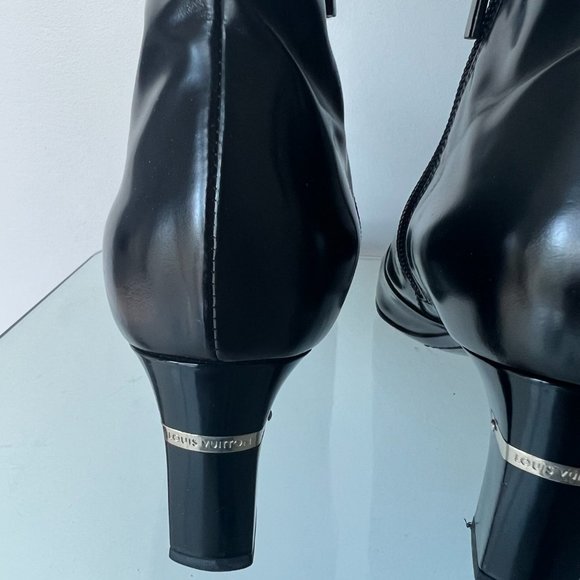 Louis Vuitton Black Short Boots Authentic - Picture 7 of 10